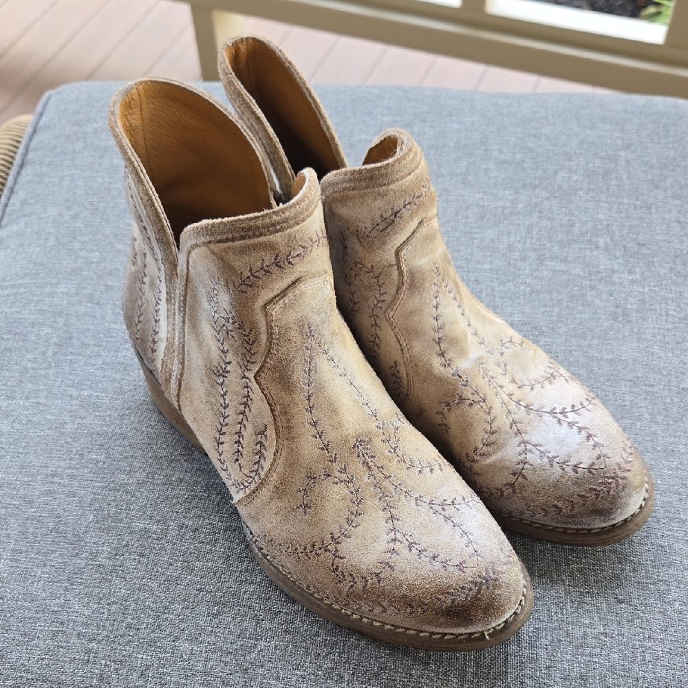 Sterling River Women's Taupe Embroidered R-Toe Booties SR6006 Size 9.5